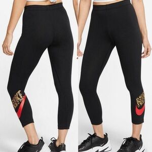 Nike Leg-A-See Red Swoop Zebra Logo Ankle Crop Leggings size XS Capri